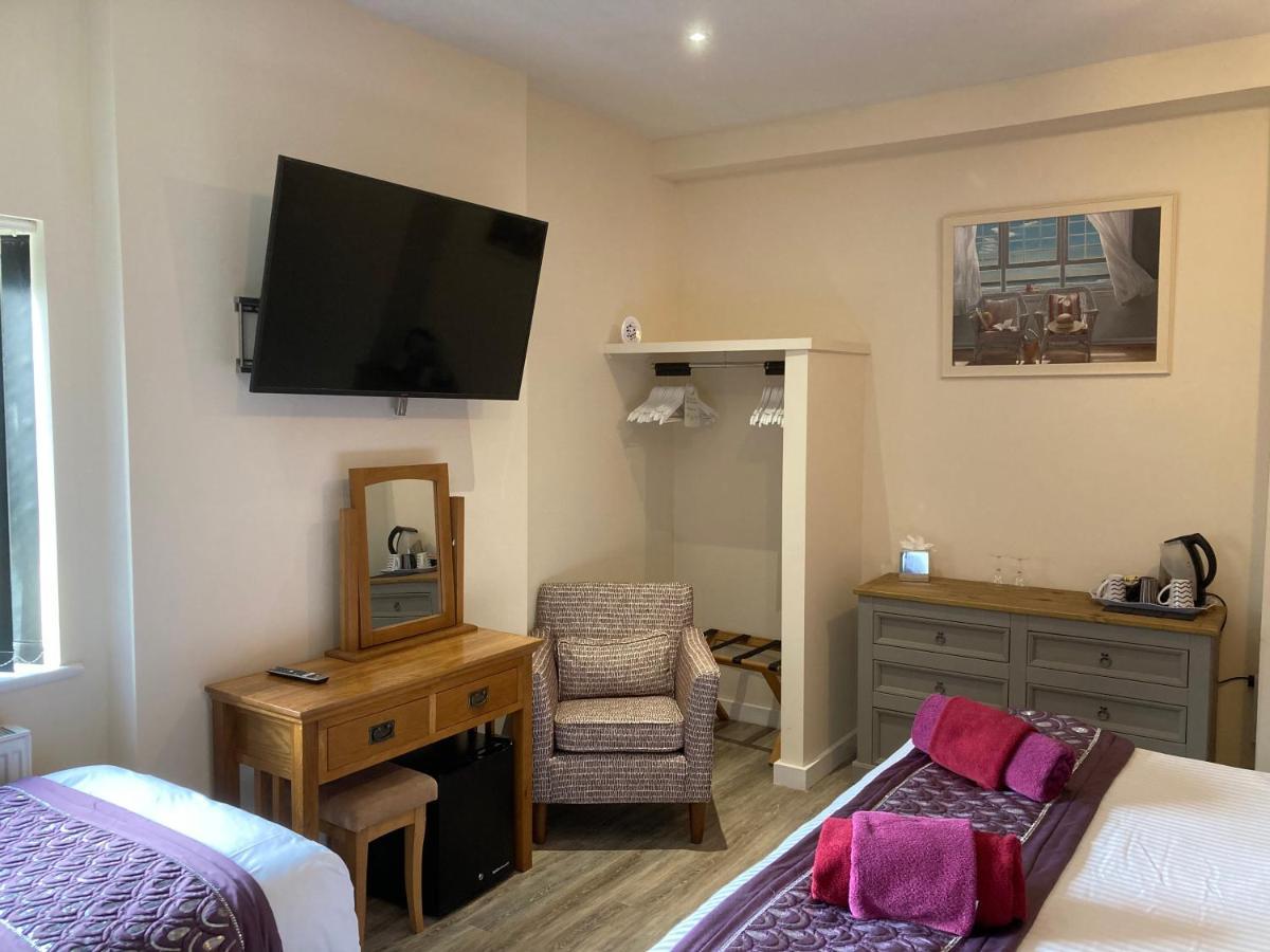 The Quies New Quay
